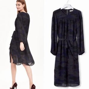 Banana republic army print size small